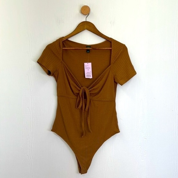 Wild Fable - NWT Ribbed Brown Tie Short Sleeve Bodysuit Size Medium - Picture 7 of 16